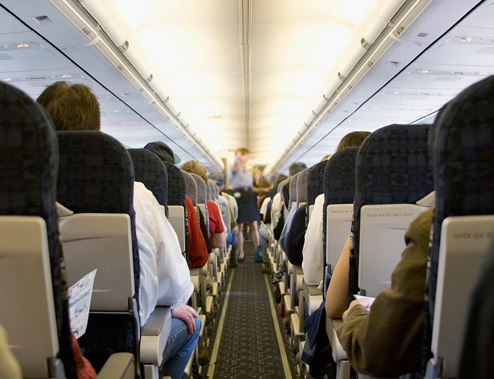 Mode of transport, Transport, Passenger, Comfort, Public transport, Air travel, Service, Travel, Airline, Aircraft cabin, 