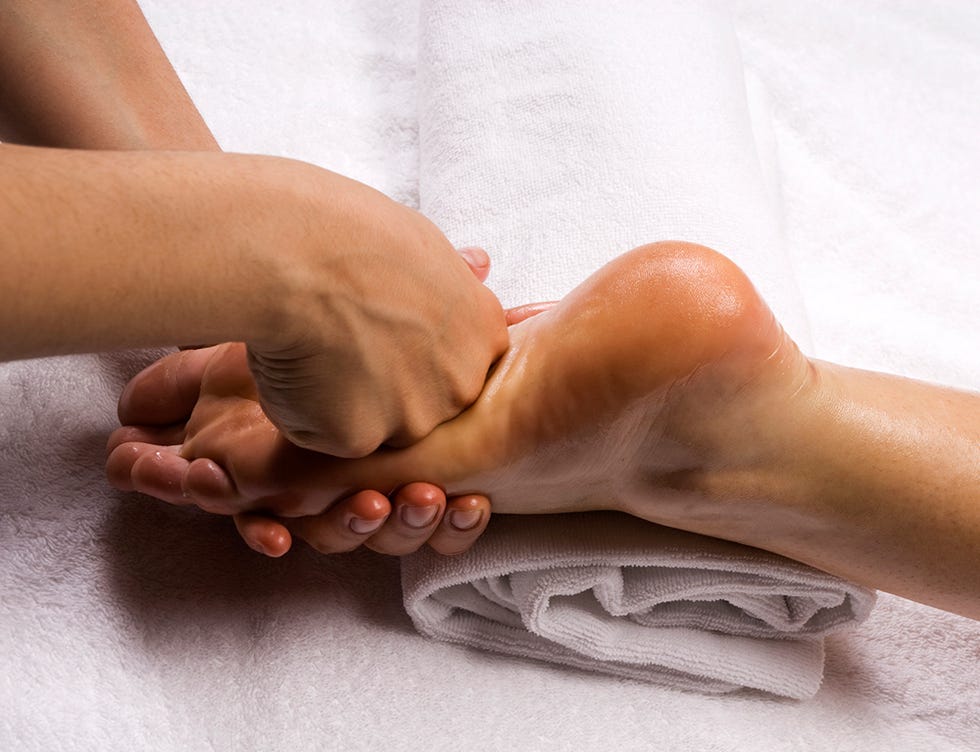 Toe, Hand, Foot, Finger, Leg, Arm, Nail, Sole, Joint, Muscle, 