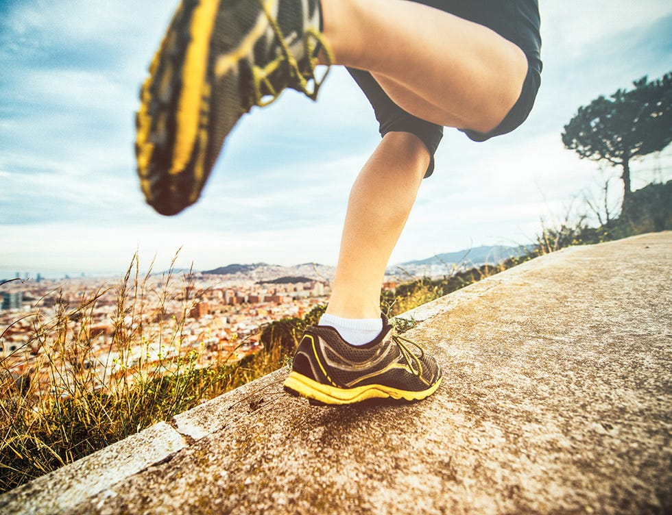 Human leg, Shoe, Athletic shoe, People in nature, Running shoe, Cool, Street fashion, Sneakers, Walking shoe, Calf, 
