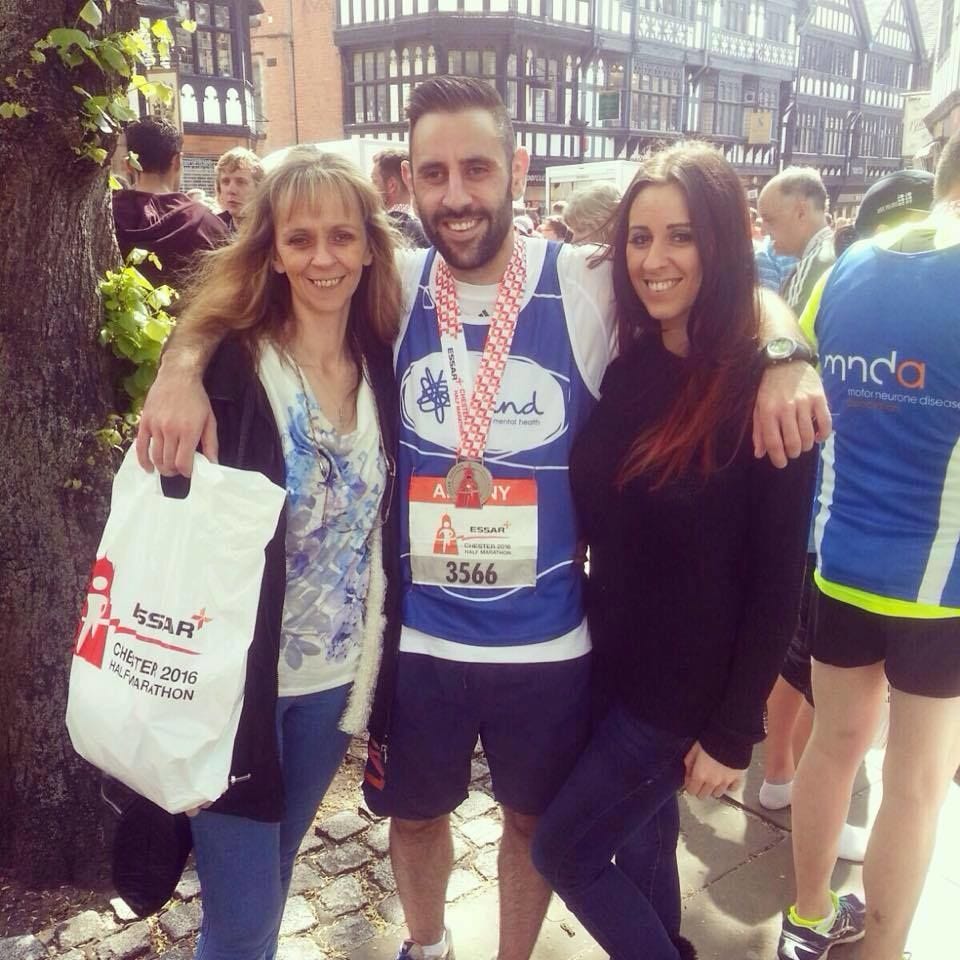 People, T-shirt, Fashion, Team, Recreation, Smile, Marathon, Running, Half marathon, Photography, 