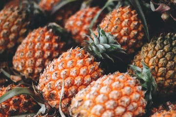 Natural foods, Pineapple, Fruit, Food, Plant, Ananas, Local food, Produce, Superfood, Bromeliaceae, 