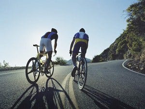 Tire, Bicycle tire, Wheel, Mode of transport, Bicycle wheel rim, Bicycle frame, Bicycles--Equipment and supplies, Bicycle wheel, Bicycle handlebar, Sports equipment, 