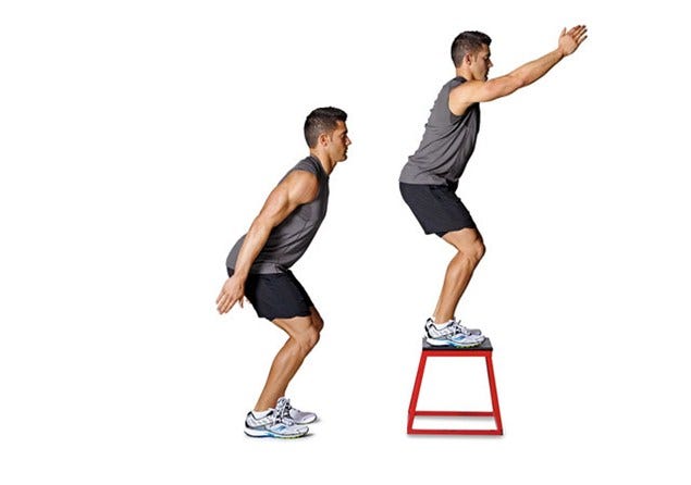 Leg, Human leg, Shoulder, Elbow, Standing, Joint, Knee, Shorts, Calf, Physical fitness, 
