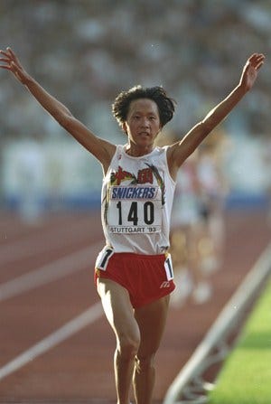 Sports uniform, Sleeveless shirt, Sportswear, Running, Athlete, Track and field athletics, Jersey, Uniform, Sports, Endurance sports, 
