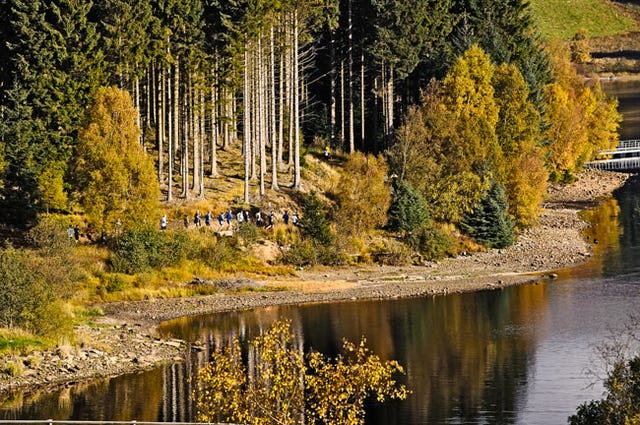 Body of water, Nature, Natural environment, Natural landscape, Water resources, Bank, Waterway, Reflection, Landscape, Watercourse, 