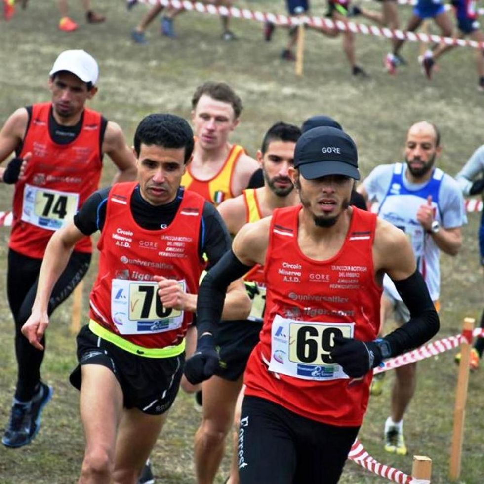 Yassine El Fathaoui in azione durante una gara di cross ad inizio 2019