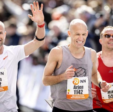 Arjen Robben e Erben Wennemars al traguardo della maratona di Rotterdam ( ) robben