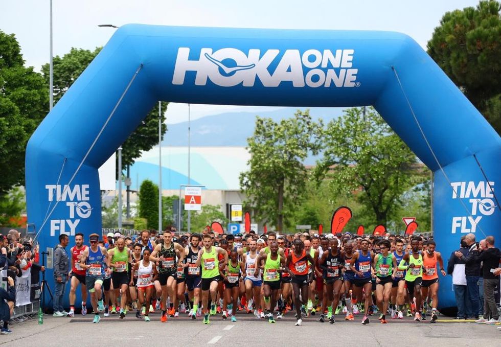 La partenza della Giulietta&amp;Romeo Half Marathon (foto: Phototoday)