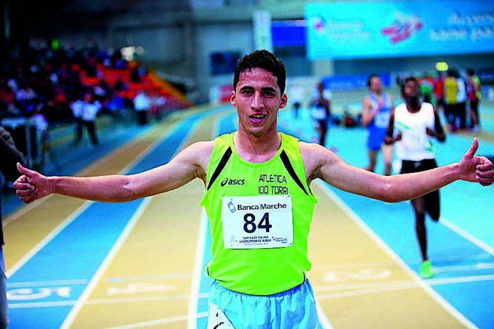Yassine al Palasport di Ancona nel febbraio 2014, dopo aver conquistato il titolo tricolore Promesse sui 3.000 metri
