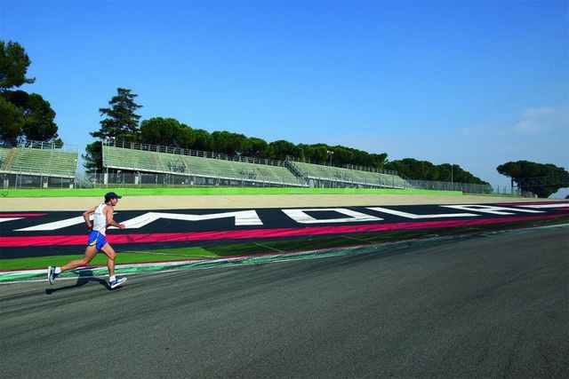La Mezza Maratona d'Italia si correrà interamente all'interno della pista dell'Autodromo di Imola