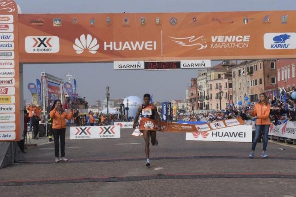 La vittoria di Eyob Faniel alla Venezia Marathon di ottobre