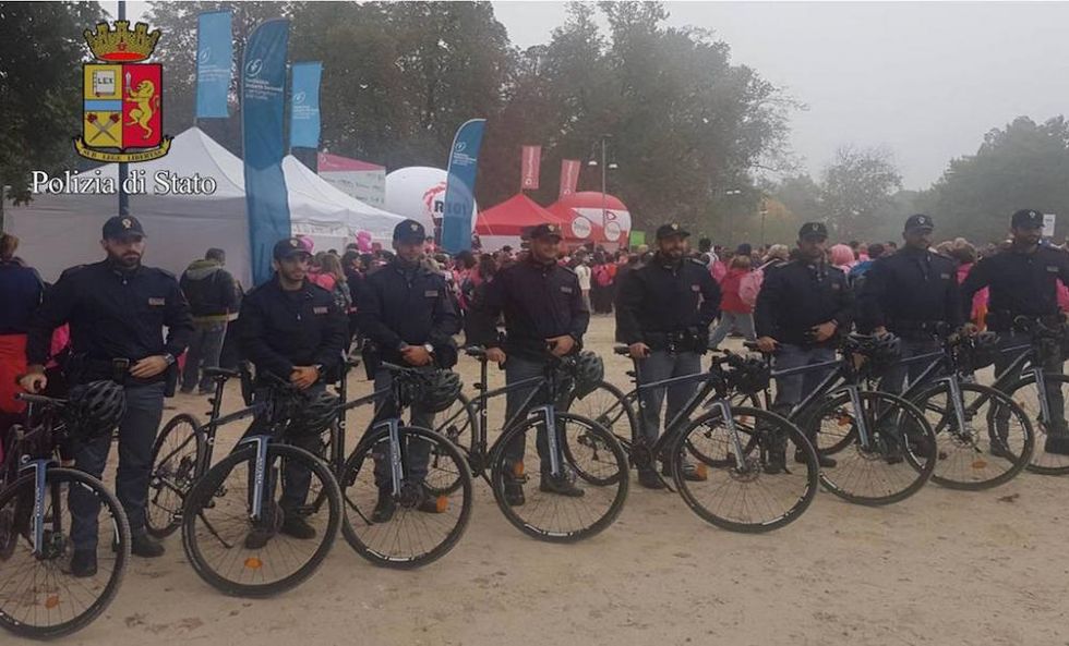 La Questura di Milano ha costituito team di agenti in bicicletta per i grandi eventi sportivi
