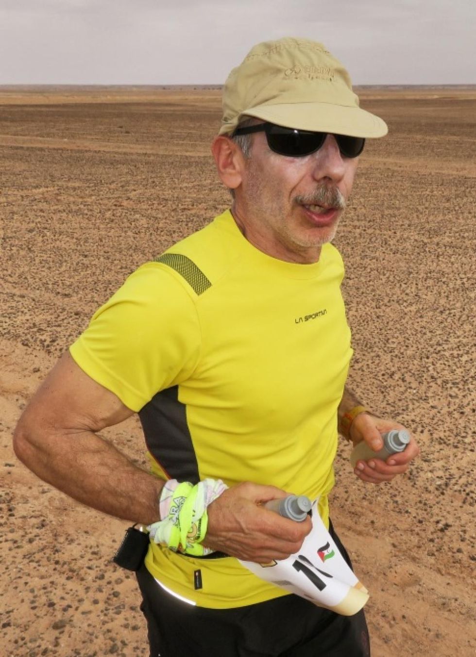Giovanni Storti, protagonista della Sahara Marathon
