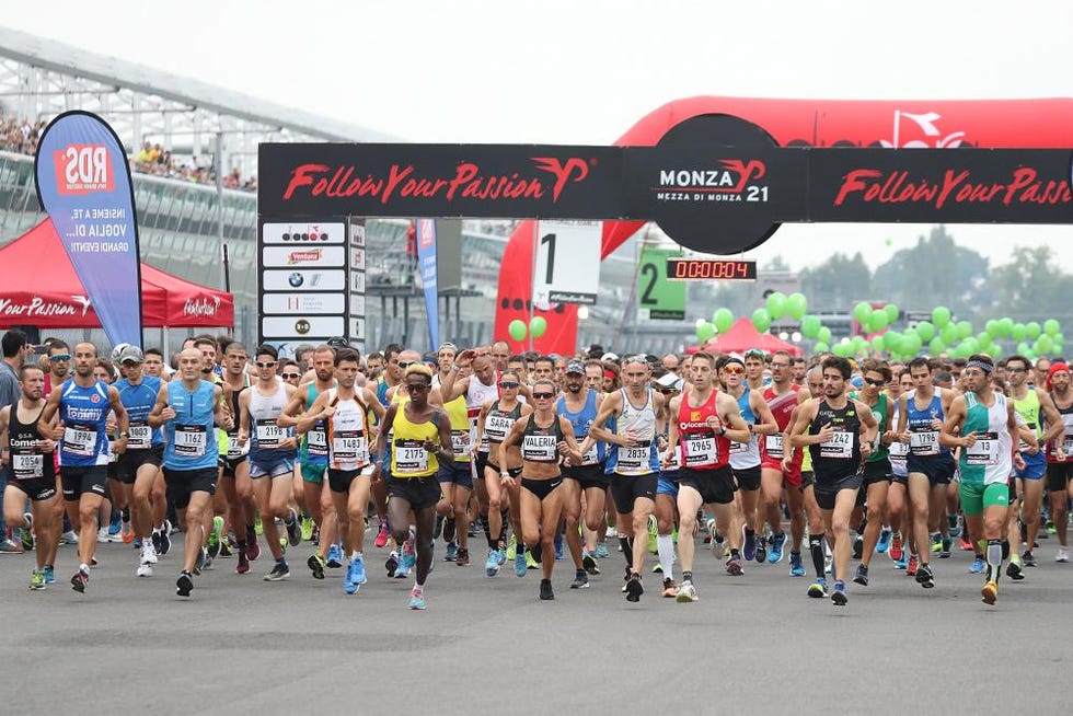 la partenza della monza21 half marathon 2018