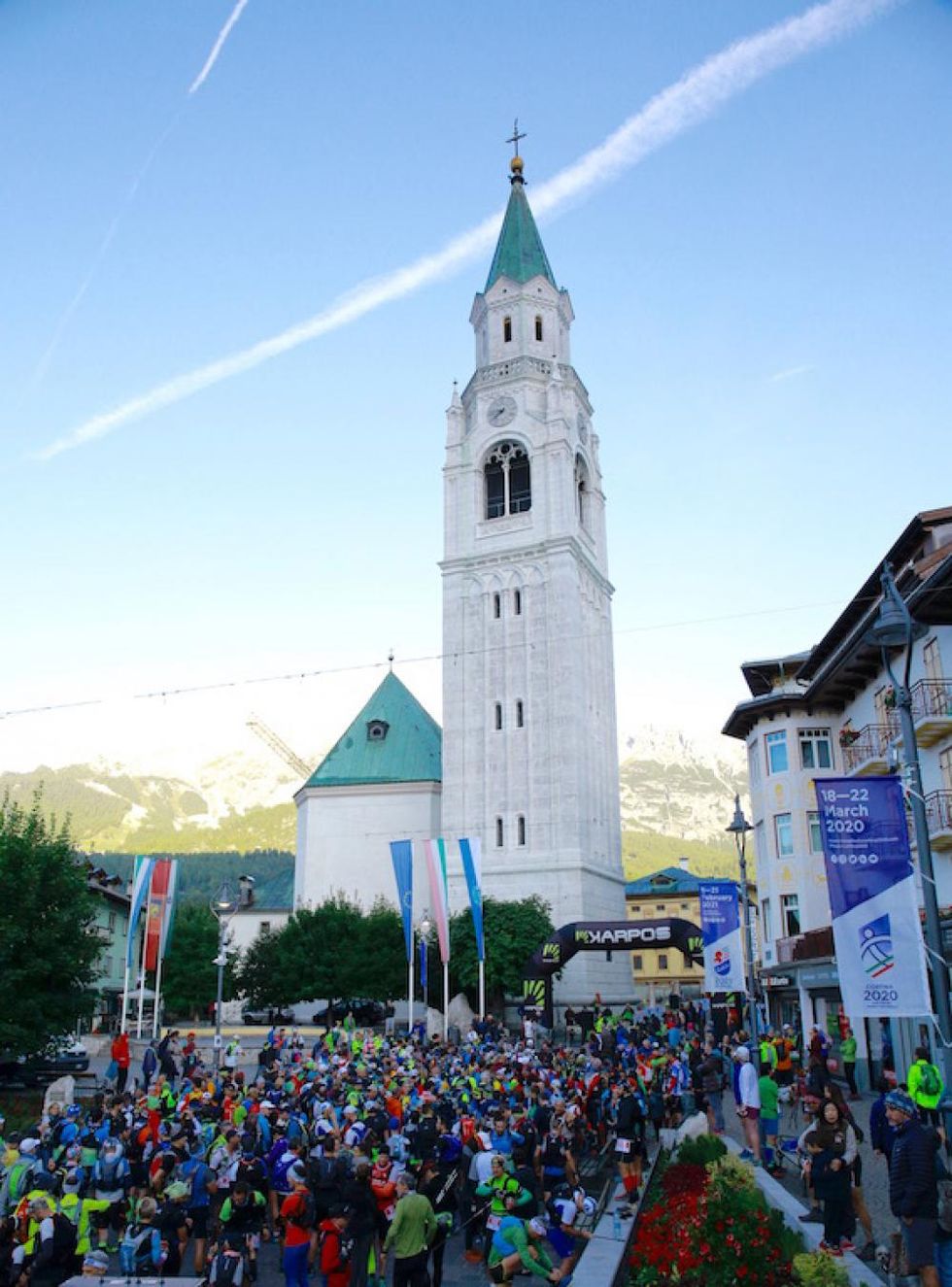 Lo start della gara di 4 4 km dal cuore di Cortina d'Ampezzo - Foto di Tommaso Gallini