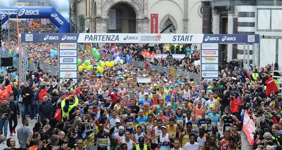 La partenza della Firenze Marathon.