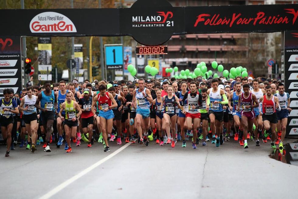 La partenza della Milano21 Half Marathon 2019 (Foto Giancarlo Colombo)
