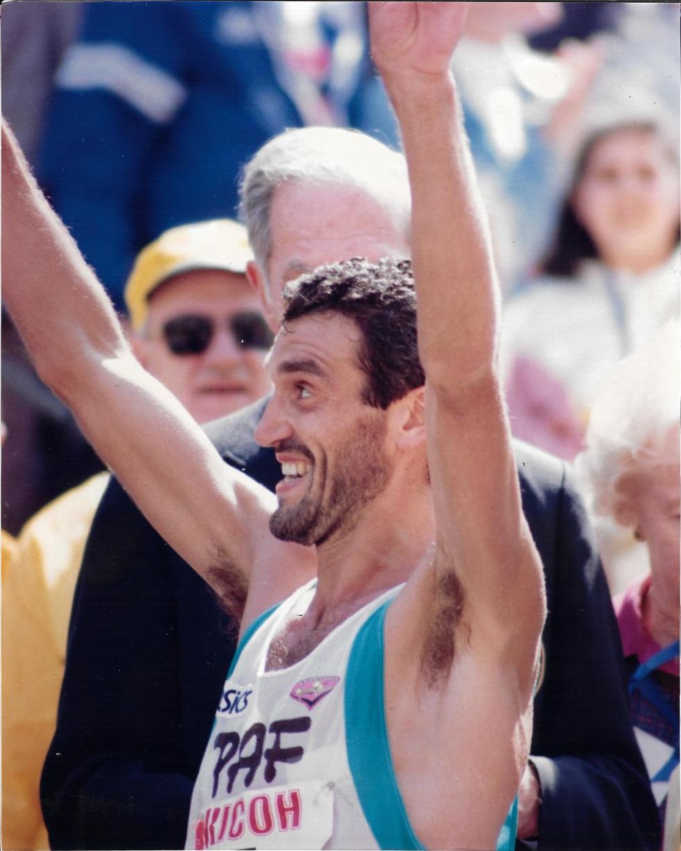 Gelindo Bordin trionfa alla Boton Marathon del 1990&nbsp;(Foto Credit: Boston Athletic Association)