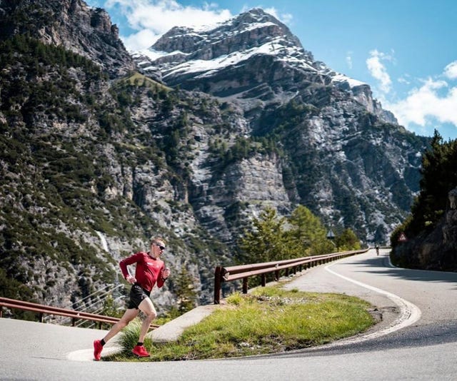 Davide Magnini durante il suo tentativo di battere il record di Giuliano Battocletti alla Restelvio Mapei ( )