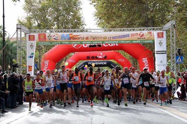 La partenza dell'edizione 2019 della Maratona di Palermo
