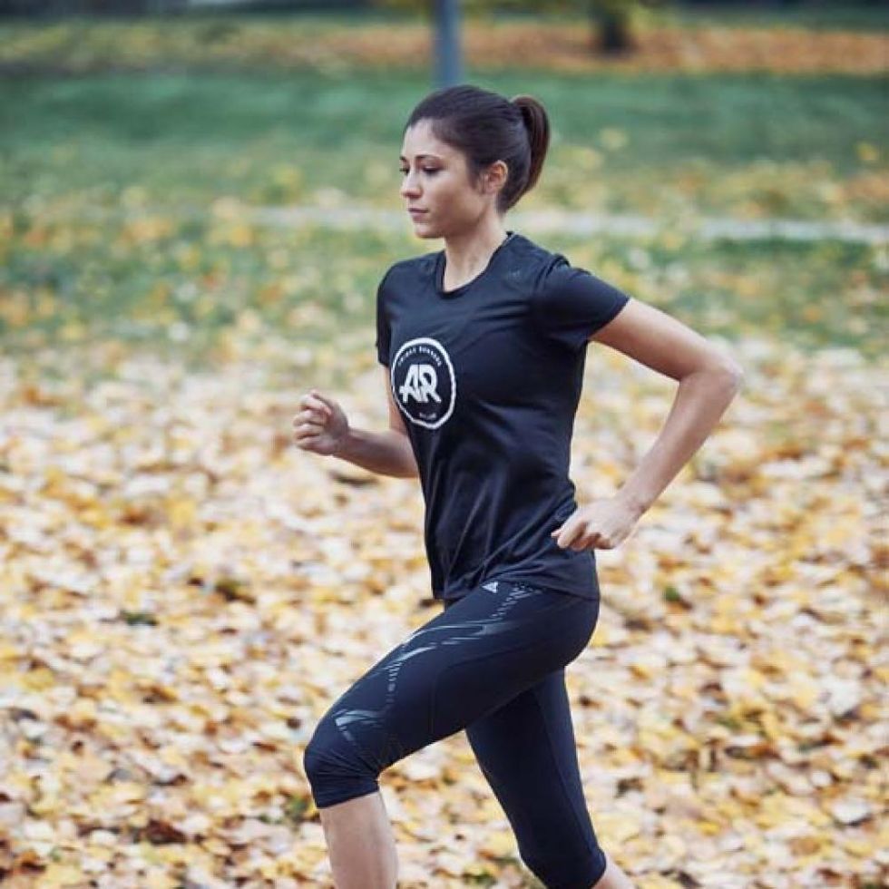 Sara Galimberti in posa durante lo shooting in esterna (foto di Guido De Bortoli).
Sara indossa: Tight 3/4 Adizero Sprintweb (79,95 &euro;) con taglio a compressione e che allontanano l&#39;umidit&agrave; dalla pelle, divisa adidas Runners e Scarpe Ultraboost X All Terrain (219,95 &euro;) con ritorno di energia e prestazioni superiori in condizioni climatiche difficili.