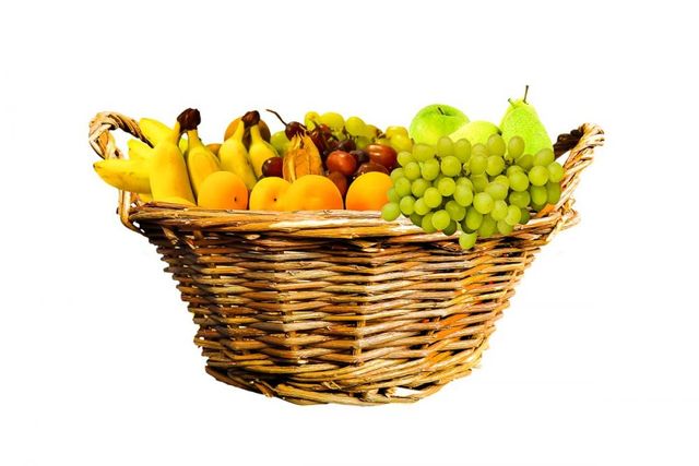 la frutta va sempre consumata lontano dai pasti non necessariamente