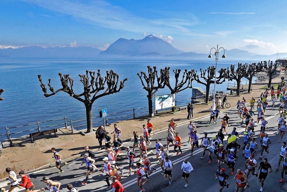 La Lago Maggiore Half Marathon si corre lungo la panoramica litoranea che collega Verbania a Stresa.
