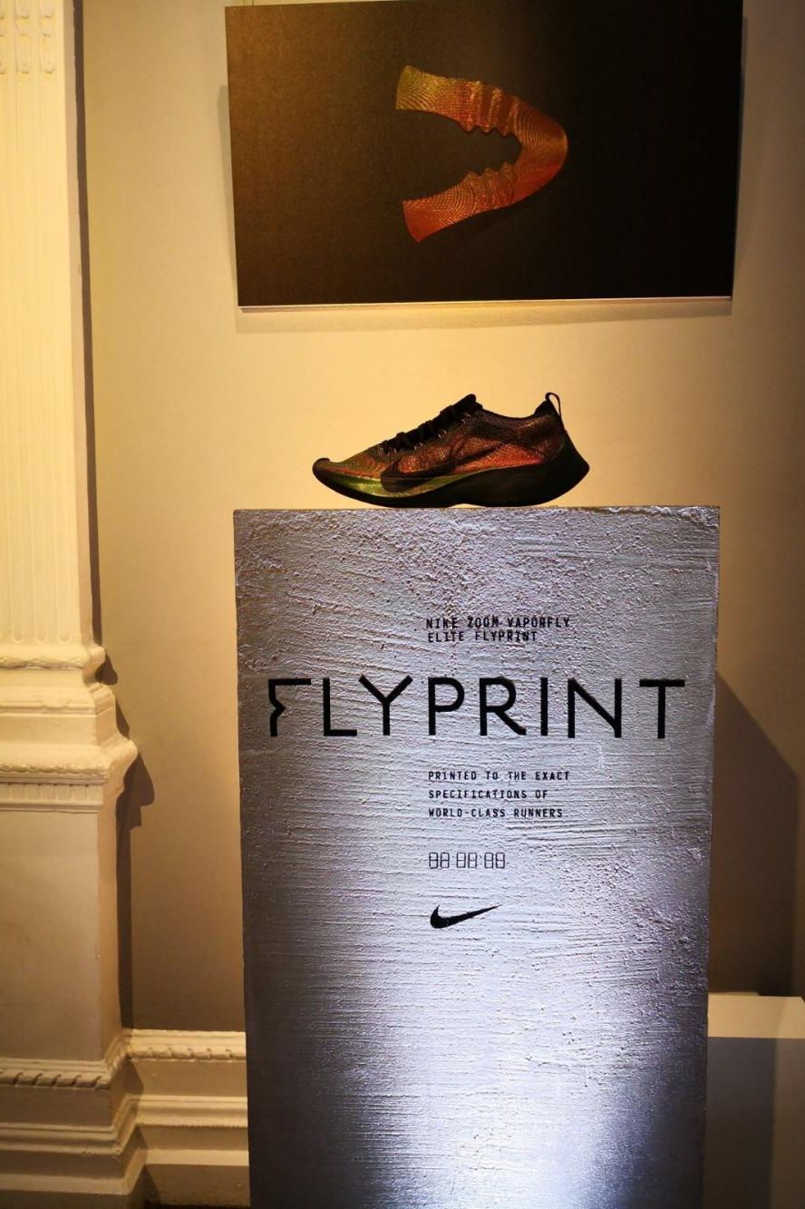 La nuova Nike Zoom Vaporfly Elite Flyprint in occasione della presentazione alla stampa a Londra