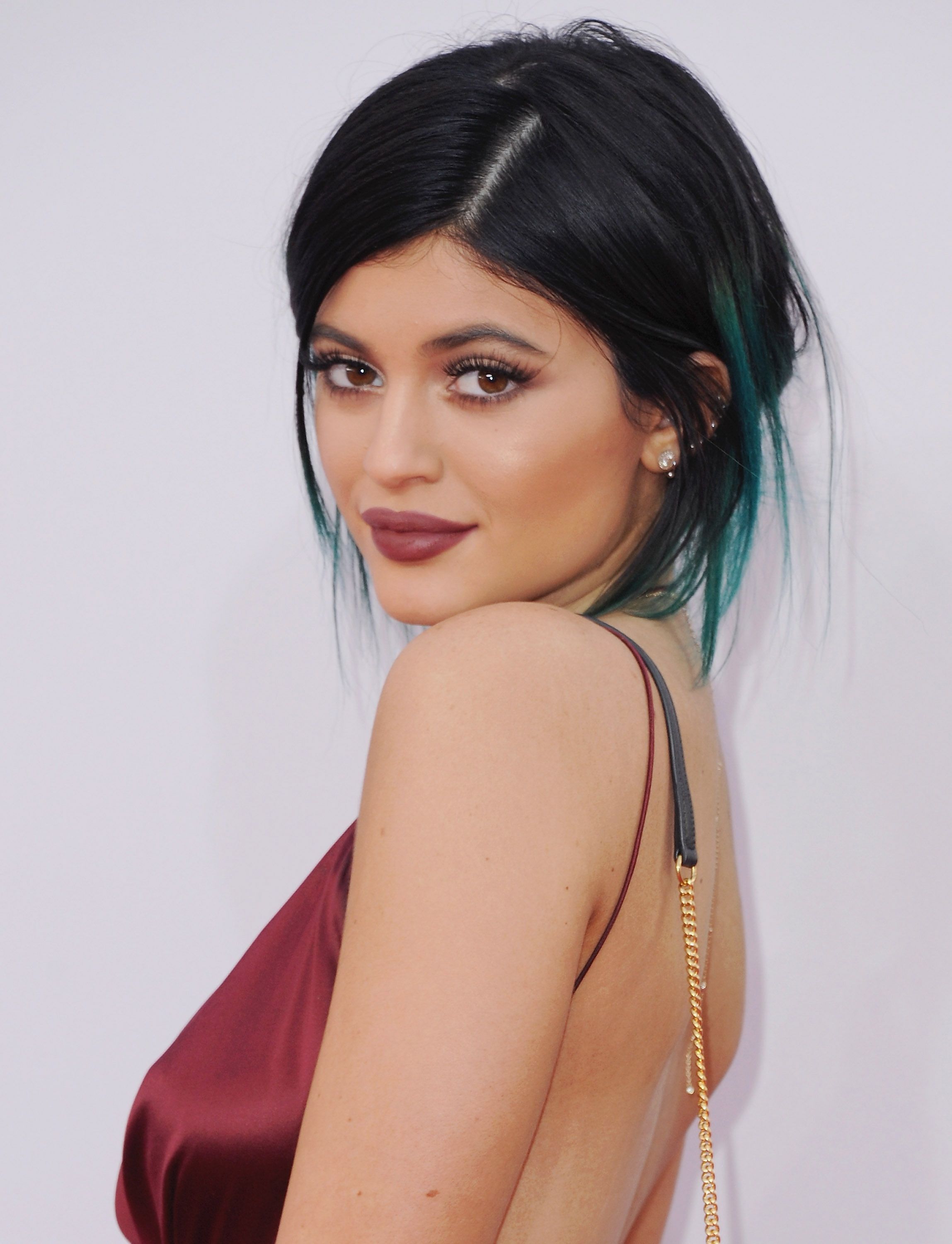 Now You Can Score Kylie Jenner S Gorge Teal Hair Minus The Dye