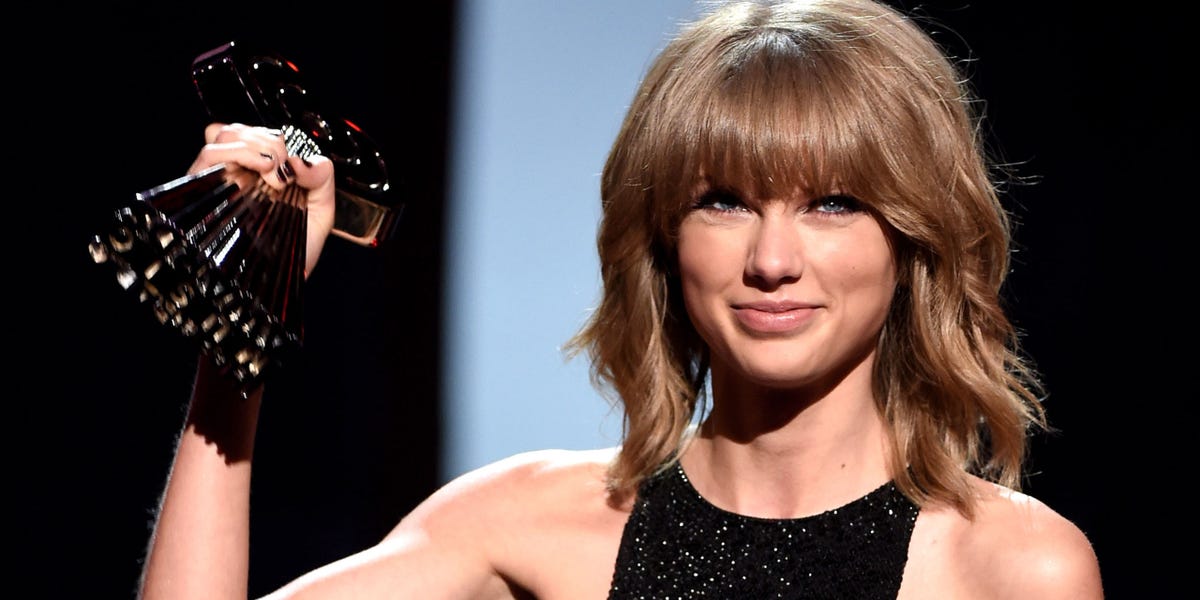 Taylor Swift Confirms Once And For All That The Blank Space Lyrics Are Not Starbucks Lovers Taylor Swift Confirms Once And For All That The Blank Space Lyrics Are Not Starbucks Lovers