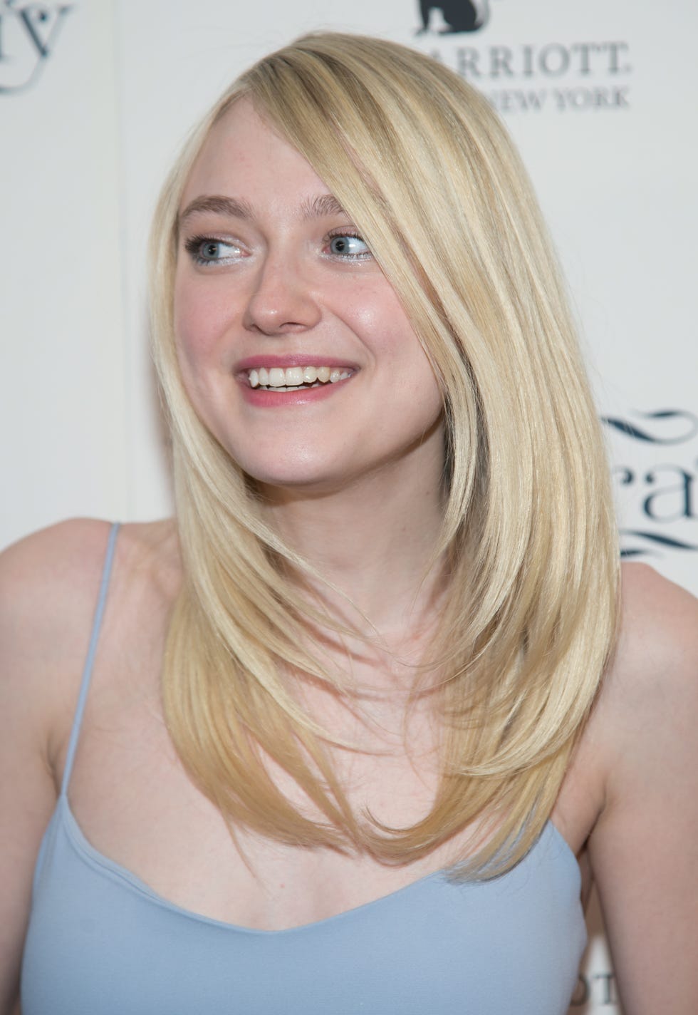 16 Endless Struggles Of Being Pale