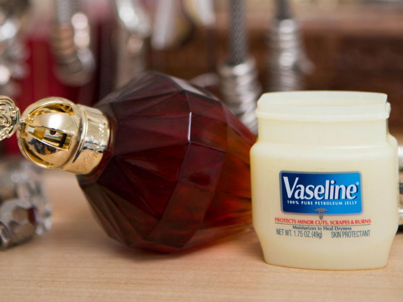 13 Surprising Uses For - Beauty Using Petroleum Jelly
