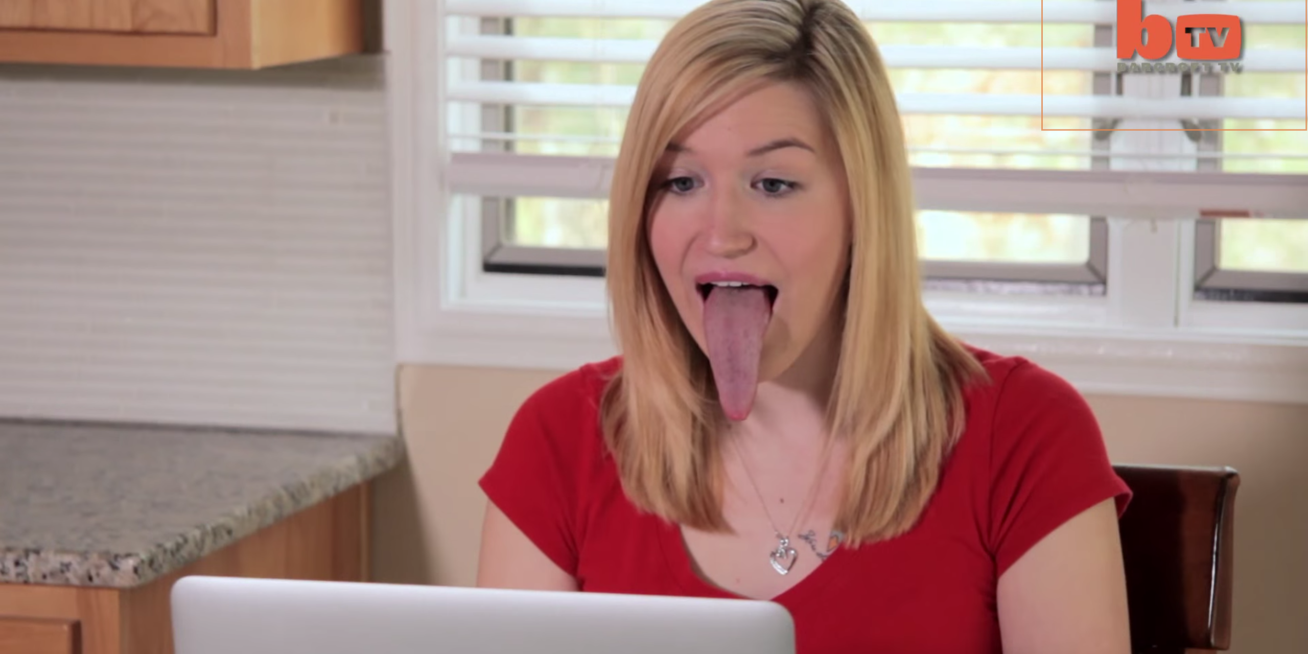 This Teen Can ~literally~ Lick Her Own Eye Ball With Her Ginormous Tongue 3546