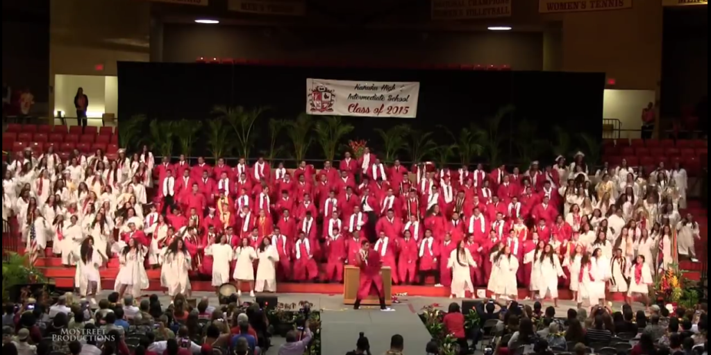 This High School Just Won Graduation With An Epic Song And Dance Medley You Have To See - 웹