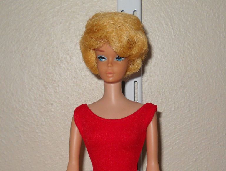 barbie with short hair