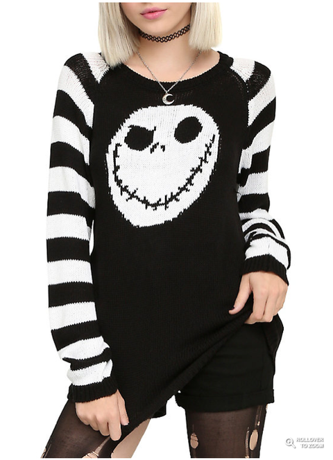 Sleeve, Joint, White, Neck, Black, Jewellery, Sweater, Necklace, Long-sleeved t-shirt, Bangs, 
