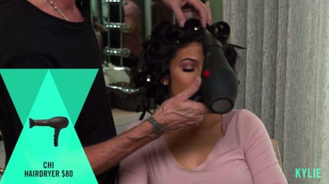 Heres The Trick For Getting Kylie Jenners Glam Waves