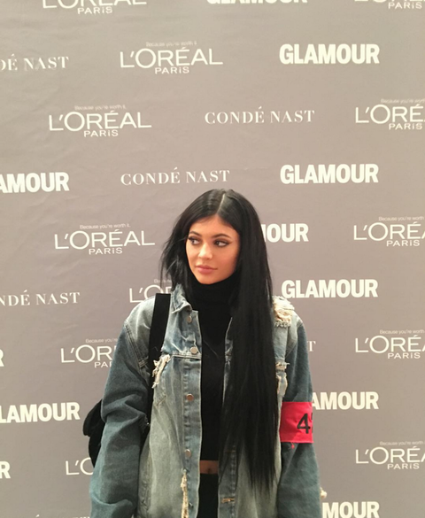 Kylie Jenner Didn T Let A Wardrobe Malfunction Stop Her From