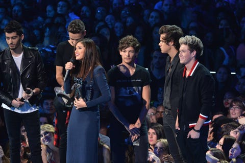 Er selena gomez dating ud med niall horan