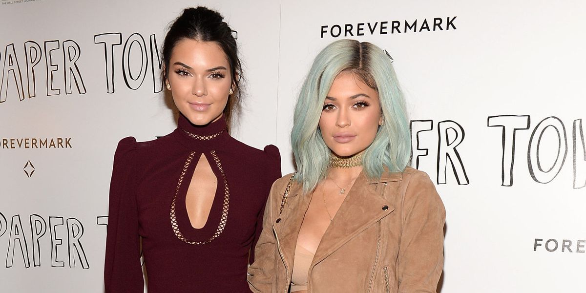 Kendall and Kylie Jenner's T-Shirts Are Being Pulled From Stores After ...