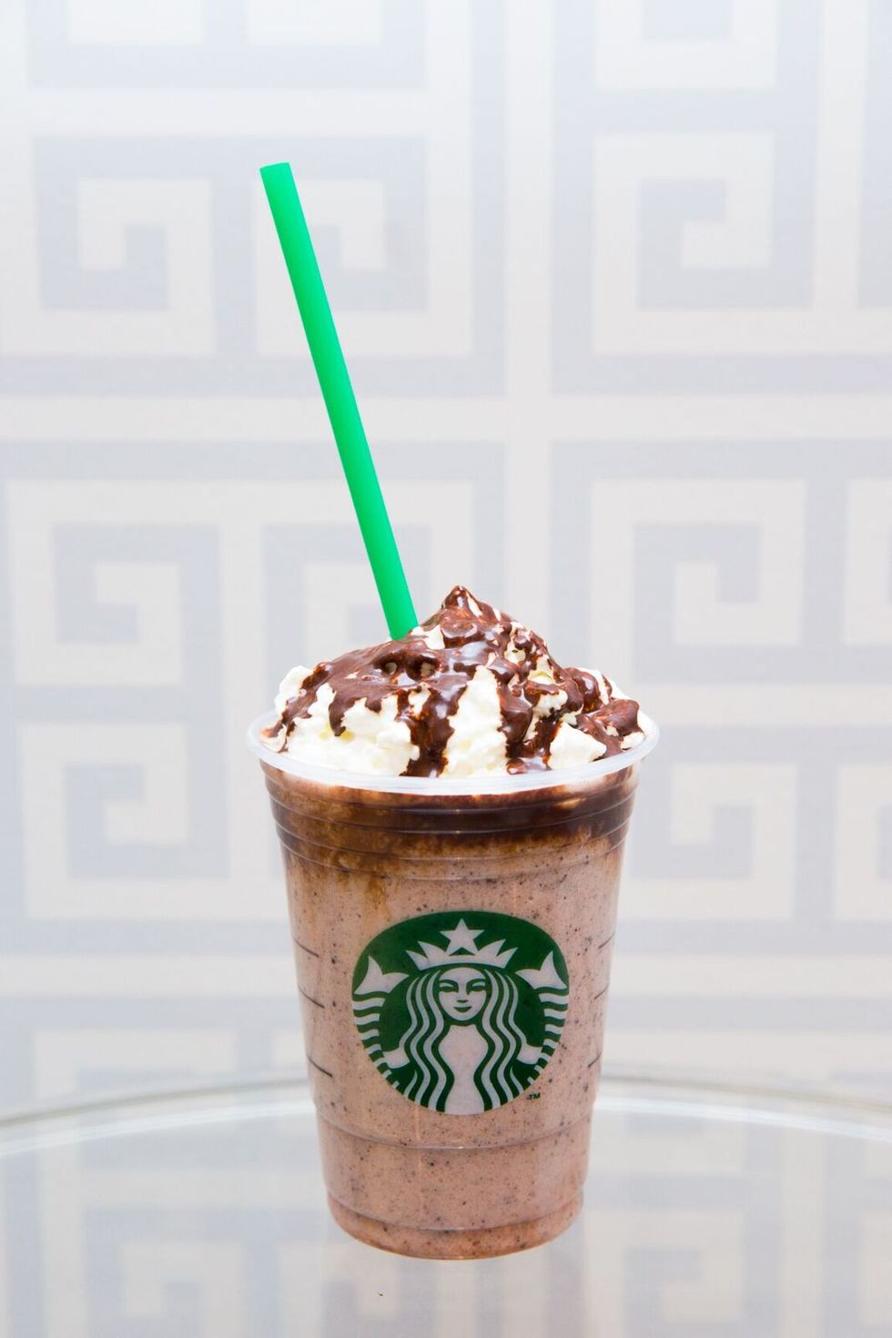 Brown, Drinking straw, Fast food, Dessert, Non-alcoholic beverage, Dairy, Frappé coffee, 