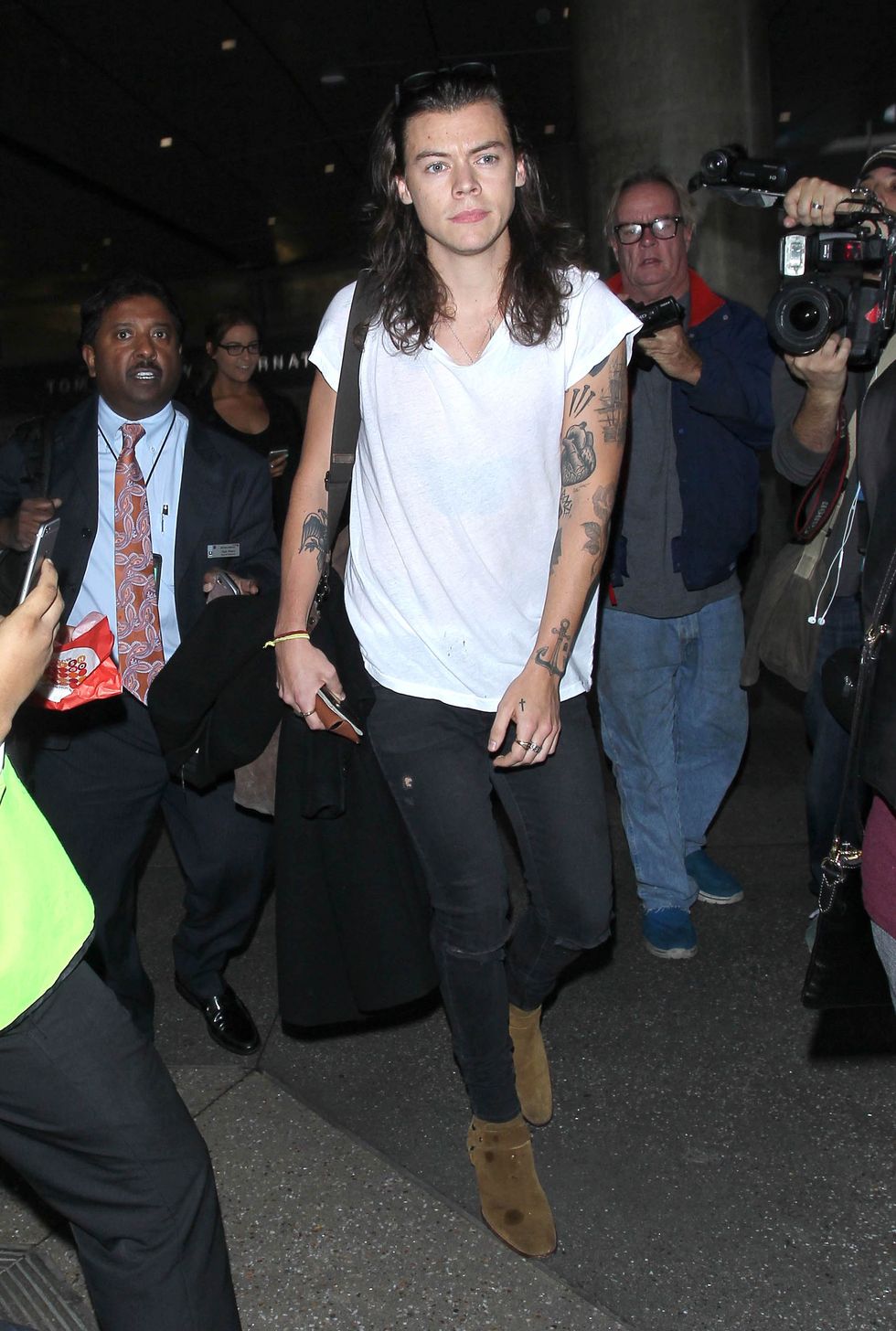 Harry Styles' Hair Is Longer Than Ever, Looks Hotter Than Ever