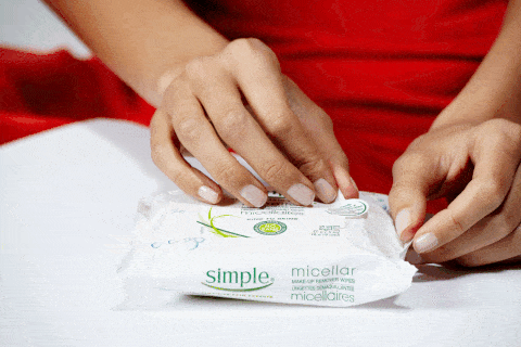 Finger, Hand, Nail, Wrist, Paper product, Paper, Thumb, Nail care, Cosmetics, Vein, 
