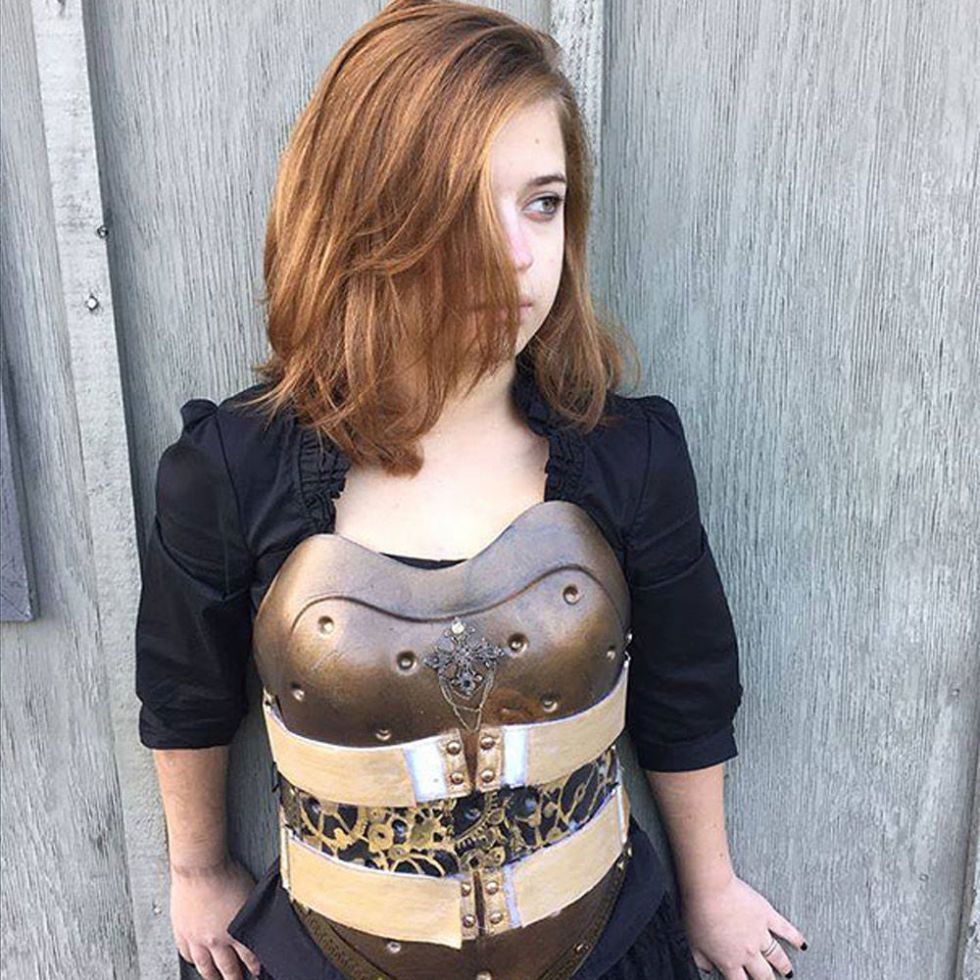 This Car Crash Survivor's BFF Turned Her Back Brace Into Amazing Steampunk  Armor