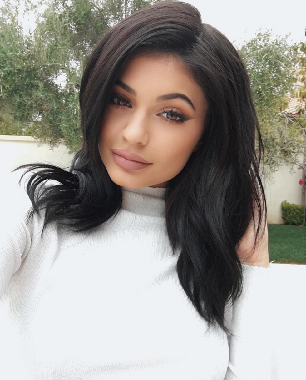 kylie jenner medium hairstyle