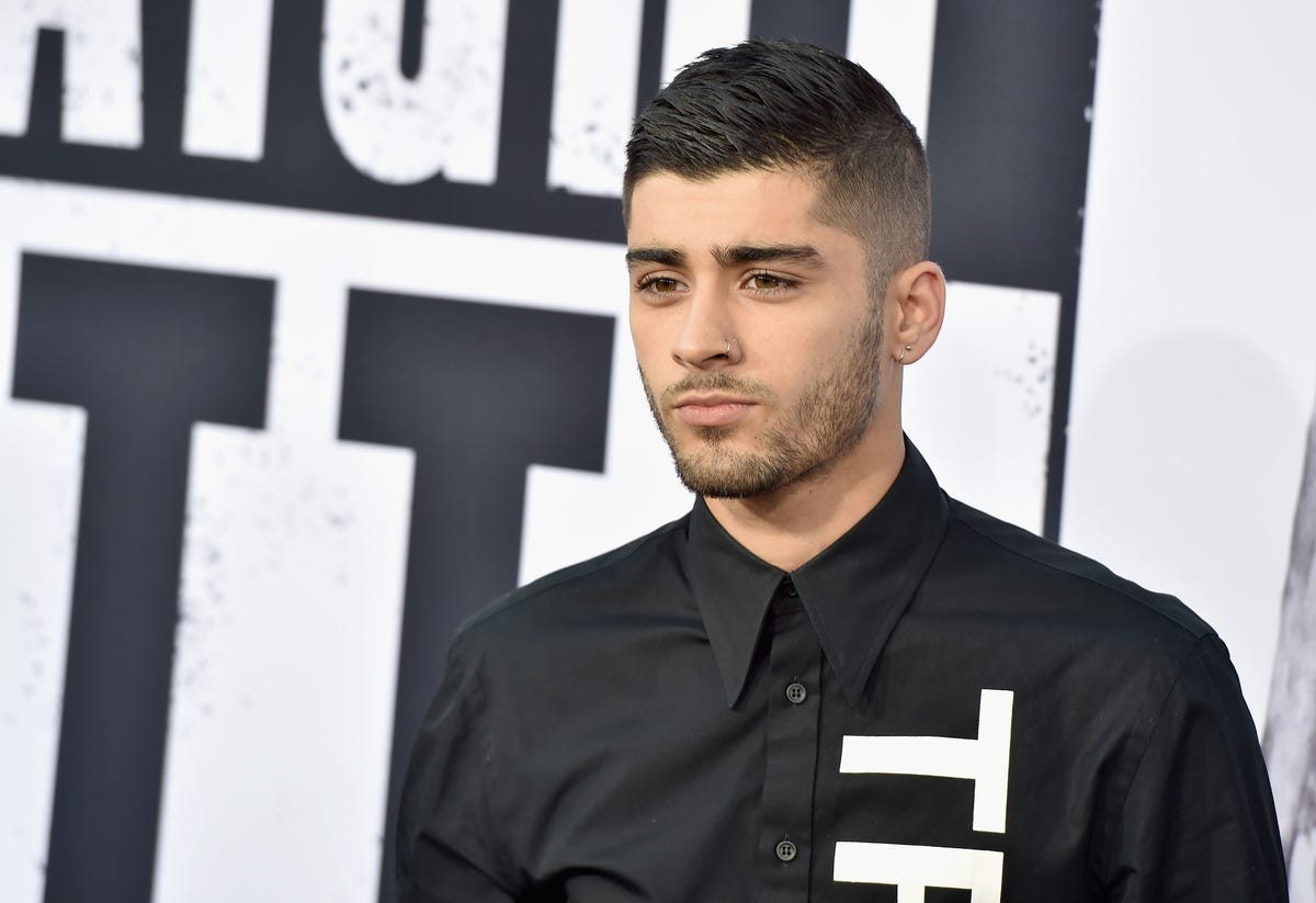 There's Another Zayn Malik Lookalike Here to Tear Your Heart Out With His Gorgeousness There's Another Zayn Malik Lookalike Here to Tear Your Heart Out With His Gorgeousness
