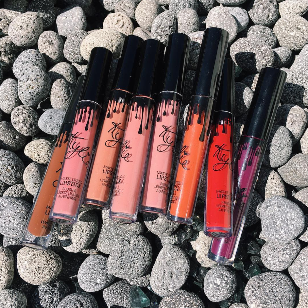 kylie jenner makeup lip gloss