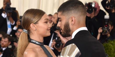 5 Times Gigi Hadid Proved Her Love For Zayn Malik Through Fashion 5 times gigi hadid proved her love for