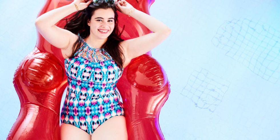 8 Curvy Girl Swimsuit Hacks With Barbie Ferreira