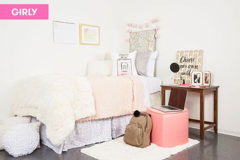 Room, Textile, Interior design, Wall, Peach, Luggage and bags, Beige, Cushion, Throw pillow, Pillow, 